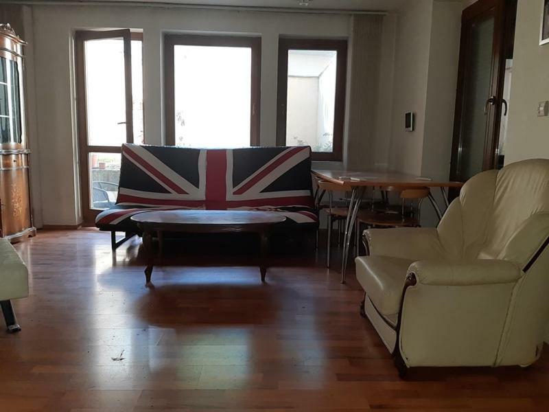 Pleasant Under The Castle Appartement